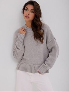 NWT Zaful Soft Ribbed Crewneck Sweater - Light Gray Medium
